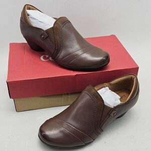 Cobb Hill Laurel Brown Leather Slip On Pumps Heels CI9528 Womens 7W New With Box